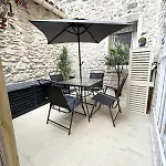 Le Cosy Nîmois, Charme Et Terrasse Au Cœur De * Nîmes