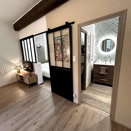 Le Cosy Nimois, Charme Et Terrasse Au Coeur De Nîmes